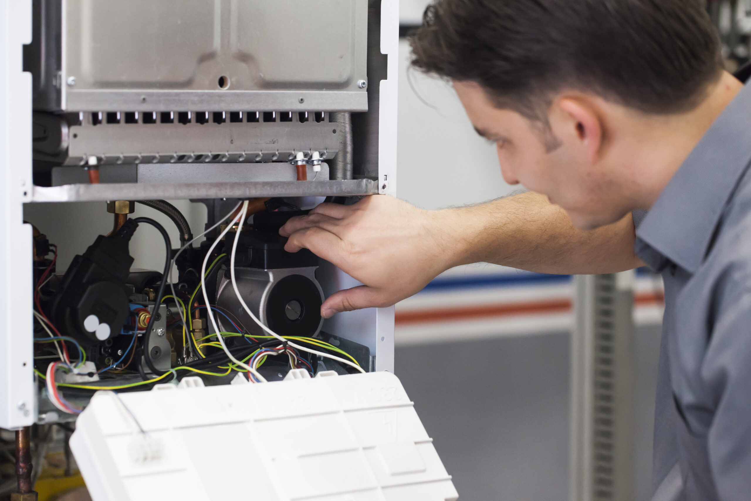 maintenance technician working productively due to a smooth work order management system